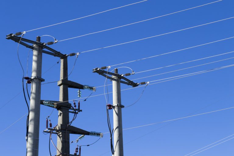 Rede de energia elétrica